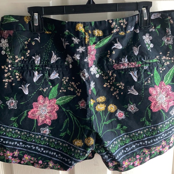 Floral print shorts - Picture 3 of 3